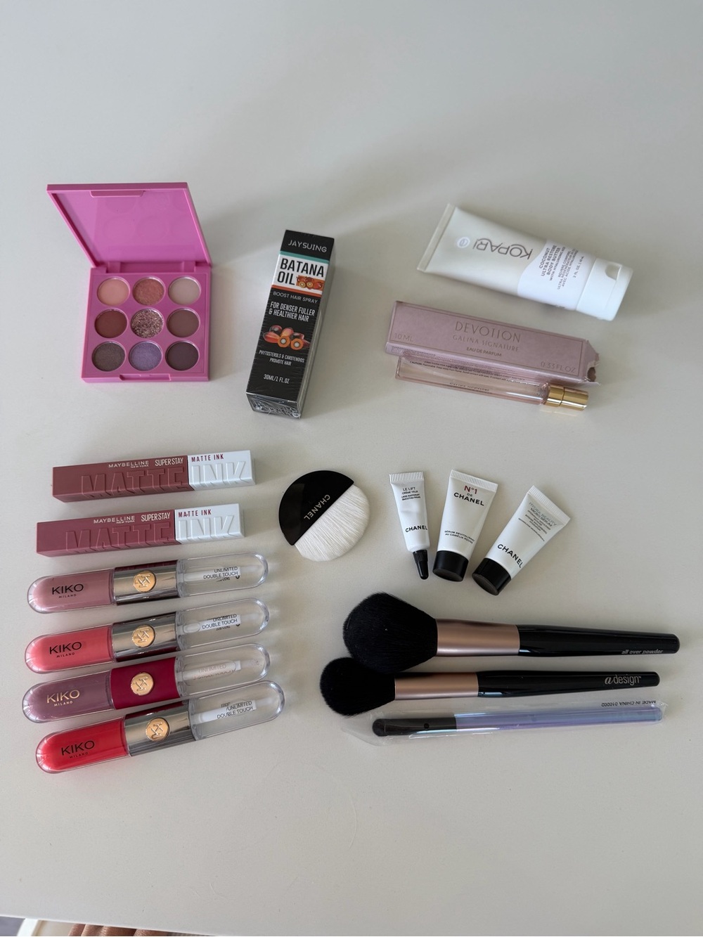 BUNDLE OF MAKE UP never used KOPARI - Kiko & Mabelline super stay lipsticks